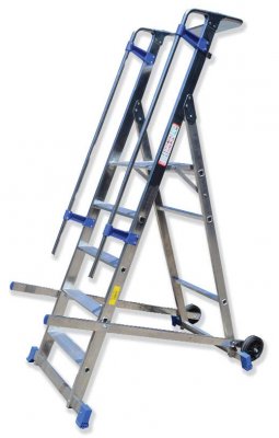 74-317/08 - Escadas de Armaz&eacute;m